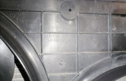 Диффузор вентиляторов для Volkswagen Golf 2009 года на фотографиях