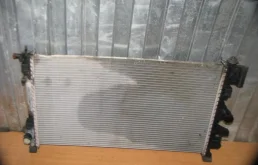 Радиатор основной (23104892) для Opel Insignia Универсал A 2008-2017