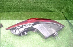 Фонарь правый для BMW X4 на фотографиях