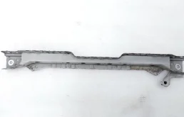 Панель радиатора (телевизор) для Chevrolet Cruze 2013 года на фотографиях