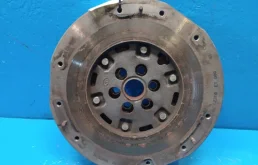 Маховик для Nissan X-Trail на фотографиях