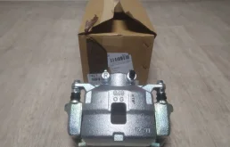 Суппорт передний правый для Mitsubishi L200 KB4T 2007-2016