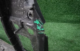 Кронштейн подушки двигателя для Audi Q3 2014 года на фотографиях