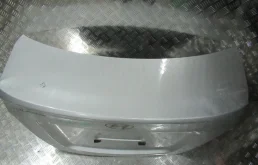 Дверь багажника для Hyundai Solaris 2016 года на фотографиях