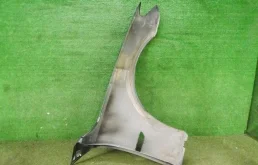 Крылья для BMW 7er 2015 года на фотографиях