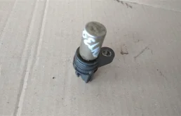 Датчик положения коленвала для Nissan X-Trail на фотографиях