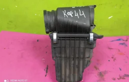 Корпус воздушного фильтра для Audi Q7 на фотографиях