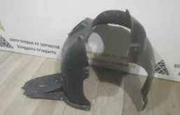 Подкрылок передний правый для Skoda Rapid на фотографиях