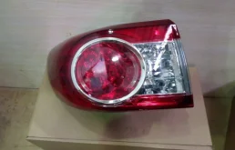 Фонарь задний левый наружний для Toyota Corolla E140/E150 Седан 2006-2013