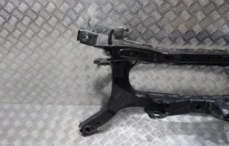 Подрамник двигателя для Toyota Corolla 2024 года на фотографиях