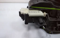 Лючок топливного бака для BMW X3 на фотографиях