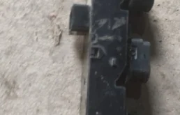 Блок управления стеклоподъемниками для Hyundai Solaris 2011 года на фотографиях