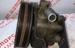 Насос ГУР для Nissan X-Trail на фотографиях