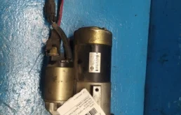 Стартер для Nissan Pathfinder 2010 года на фотографиях