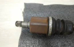 Привод передний левый для Volkswagen Polo 2012 года на фотографиях