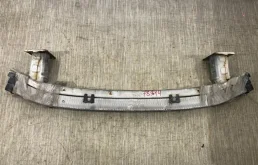 Усилитель переднего бампера для Subaru Legacy 2013 года на фотографиях