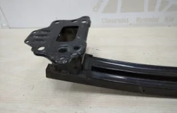 Усилитель бампера передний верхний для Hyundai Elantra на фотографиях