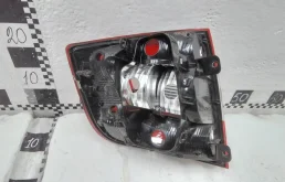 Фонарь правый для Skoda Rapid 2019 года на фотографиях