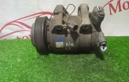 Компрессор кондиционера для Nissan Primera 1998 года на фотографиях