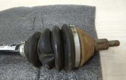 Привод передний левый для Volkswagen Polo 2012 года на фотографиях