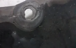 Пластиковая защита двигателя для Volvo XC90 2002 года на фотографиях