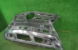 Кронштейн переднего бампера правый для Mercedes-Benz GL class 2015 года на фотографиях