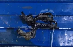 Петля двери Ford Focus 2015 CB8