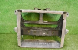 Панель радиатора (телевизор) для BMW X3 на фотографиях