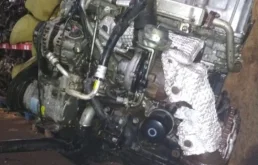 Двигатель без навесного для Ford Ranger 2012 года на фотографиях