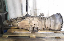 Двигатель без навесного для Mitsubishi Pajero 2012 года на фотографиях