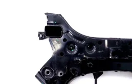 Подрамник двигателя для Hyundai Solaris 2021 года на фотографиях