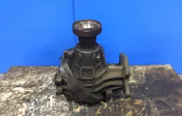 Редуктор переднего моста для Volvo XC90 2009 года на фотографиях