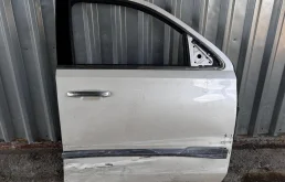 Дверь пассажирская Cadilla 132605
