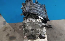 Двигатель без навесного для Nissan Serena 2008 года на фотографиях