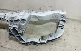 Панель радиатора (телевизор) для Ford Kuga на фотографиях