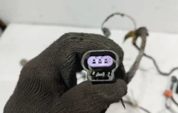 Проводка моторного отсека для Chevrolet Cruze на фотографиях