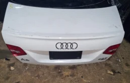 Крышка багажника Audi A6 2009 4F2