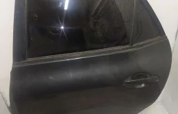 Дверь задняя левая toyota auris 2008