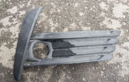 Накладка бампера на toyota corolla