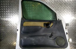 Двери для Citroen Berlingo 2002 года на фотографиях