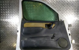 Двери для Citroen Berlingo 2002 года на фотографиях