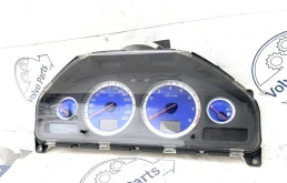 Приборная панель для Volvo XC90 2004 года на фотографиях