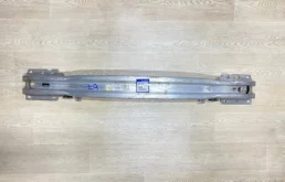 Бампер для Volvo XC70 2015 года на фотографиях