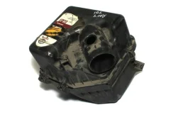 Корпус воздушного фильтра для Toyota RAV4 2009 года на фотографиях