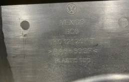 Диффузор вентиляторов для Volkswagen Golf 2009 года на фотографиях