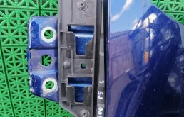 Кронштейн, направляющая бампера VOLKSWAGEN GOLF 5, JETTA 5 2004- передняя левая б/у GOLF 5(2004-2009);JETTA 5(2005-2009)