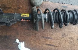 Амортизатор передний левый для Opel Zafira C 2011-2015