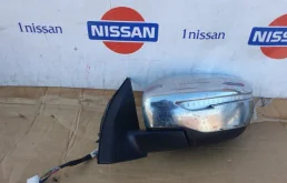 Стекла и зеркала для Nissan Qashqai 2024 года на фотографиях