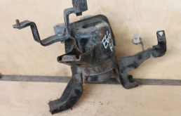 Подушка двигателя нижняя правая для Toyota Corolla E140/E150 Седан 2006-2013