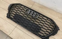 Решетка радиатора для Audi Q3 2023 года на фотографиях